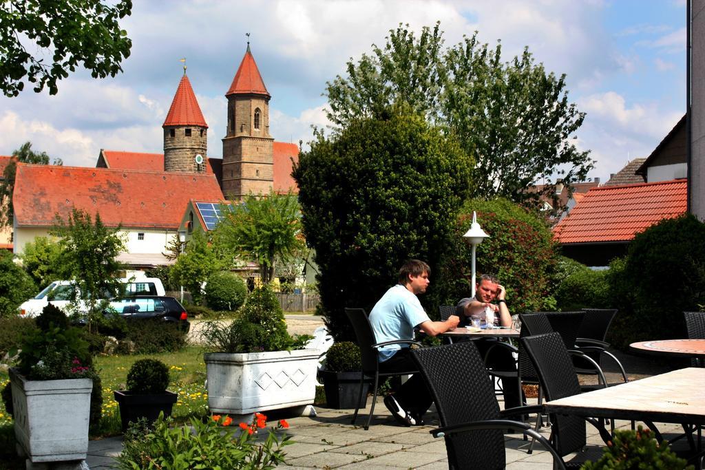 Parkhotel Altmuehltal Gunzenhausen Bagian luar foto